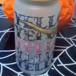 NWT Yellowstone 16 oz frosted glass coffee cup.